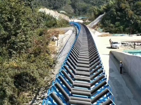 DTY长距离大运量胶带输送机(B=1200mm—1800mm)