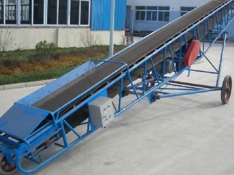 DY移动式胶带输送机(B=500mm—1200mm)